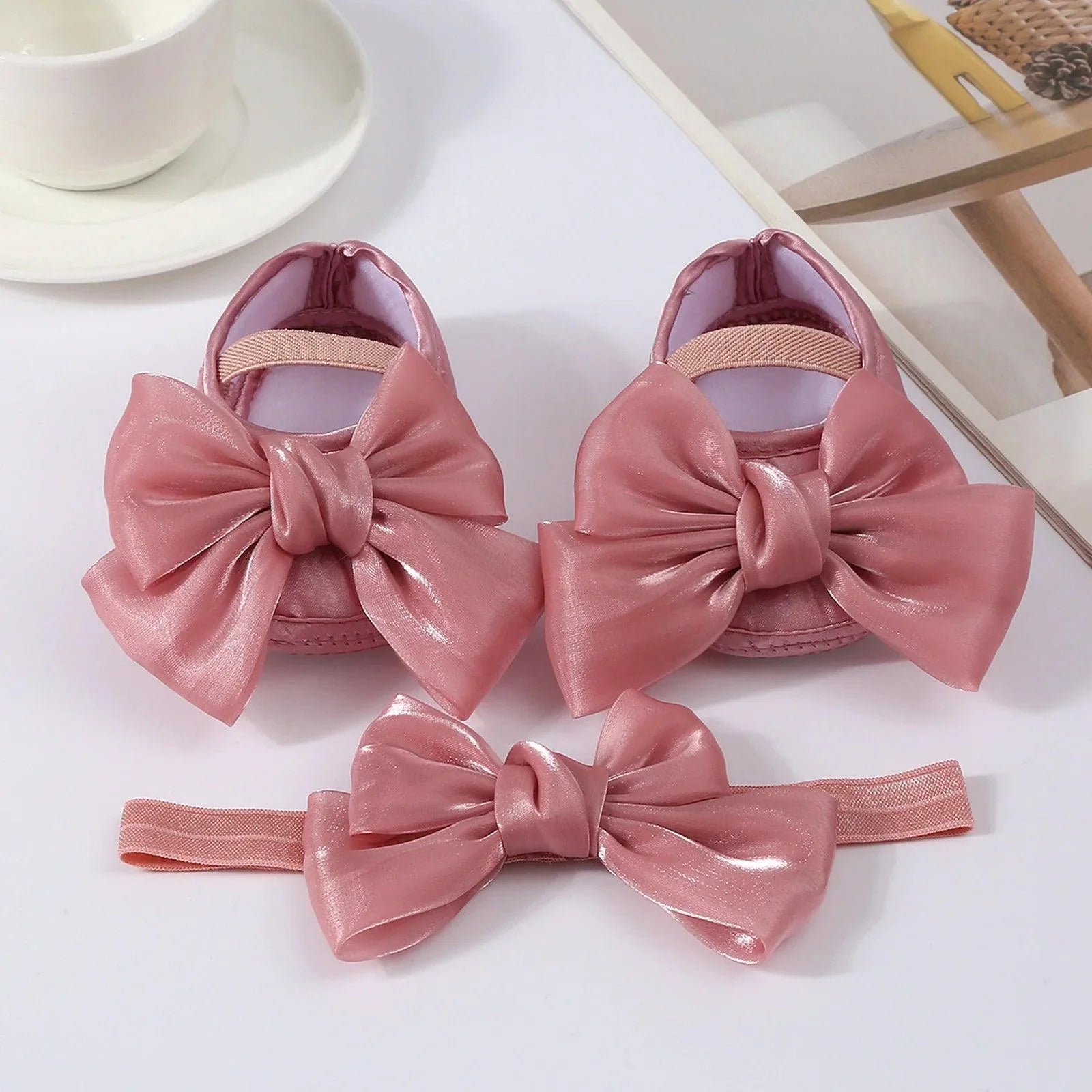 Sapatinho Infantil Acetinado + Faixa Laço