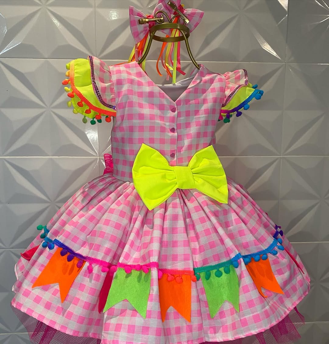 Vestido Infantil Festa Junina Bandeirinhas Xadrez Rosa