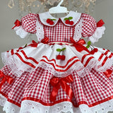 Vestido de Festa Junina - Xadrez com Aplicações de Cereja